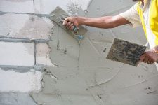 Можно ли штукатурить пеноблоки цементным раствором