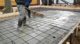 Заливка бетона частями